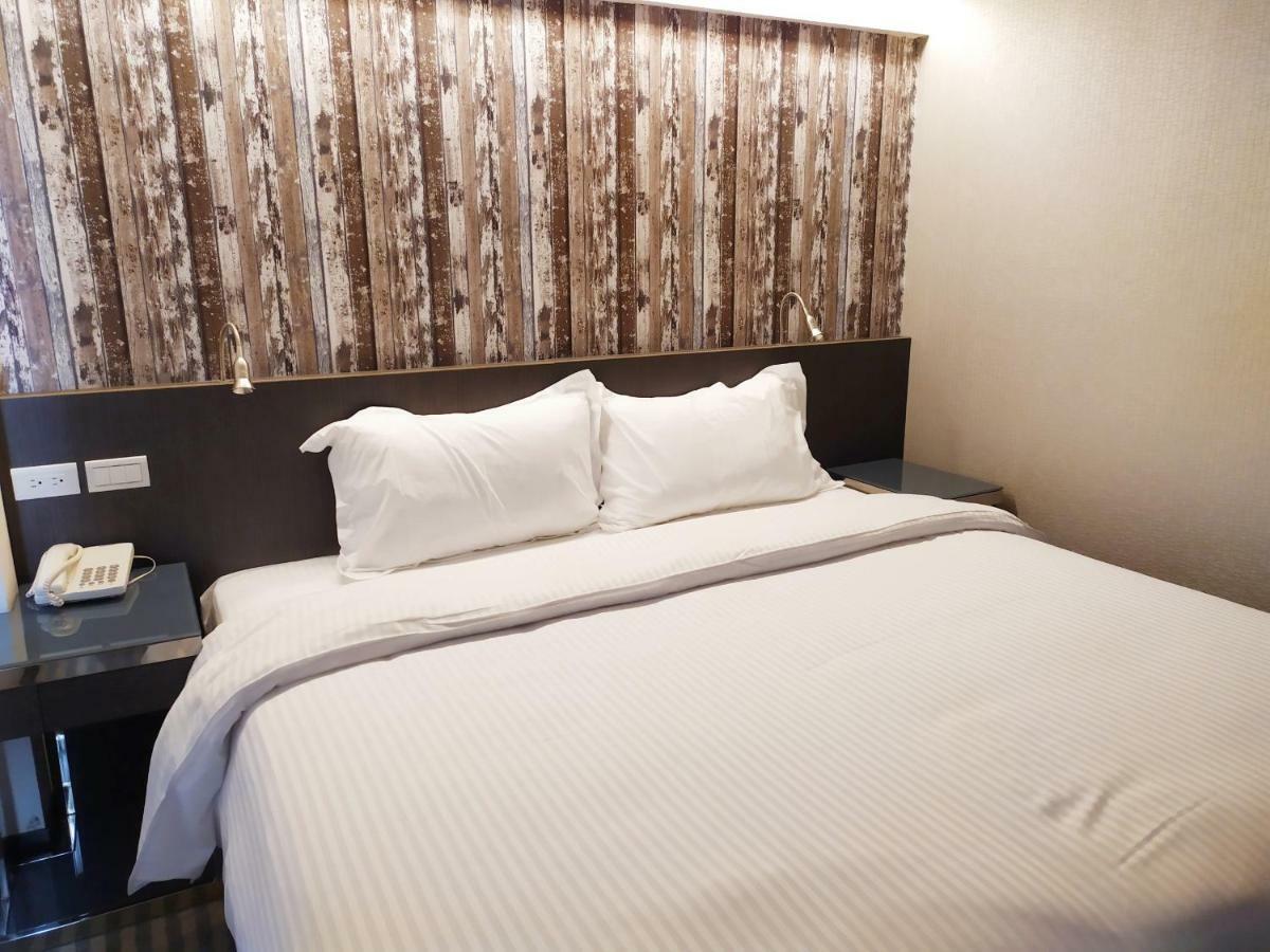 טאיפיי Red 13 Apartment מראה חיצוני תמונה